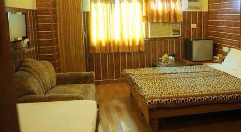 Hotel The Golden Oak Rāipur Exterior foto